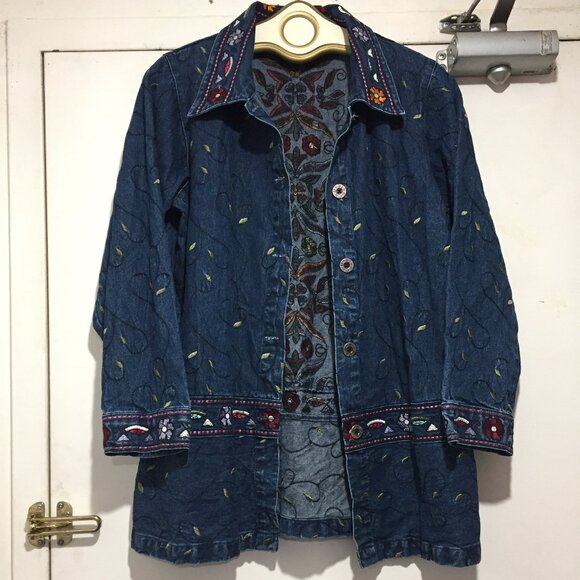 DEINIM & Co. EMBROIDERY FLORAL JACKETS SIZE S - Picture 3 of 11